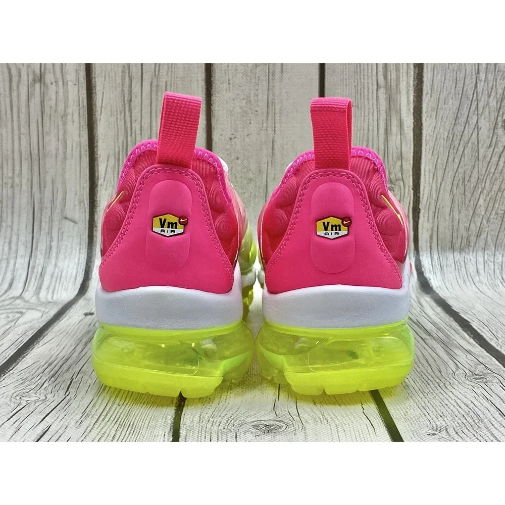 Size 5 - Nike Women's Air VaporMax Plus Pink Volt Gradient DC2045‎ 900